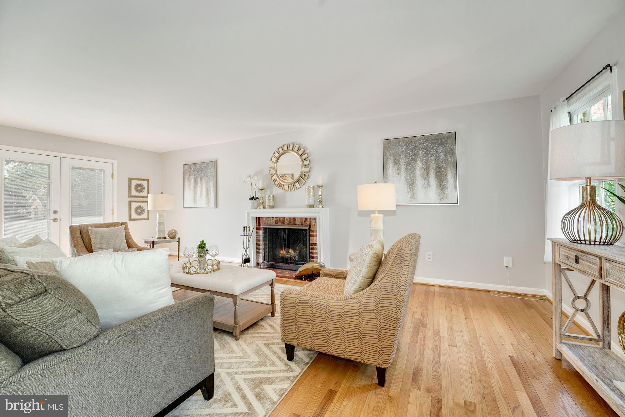 2610 Marcey Road Arlington, VA 22207 - Photo 5 of 49 Spacious Living Room