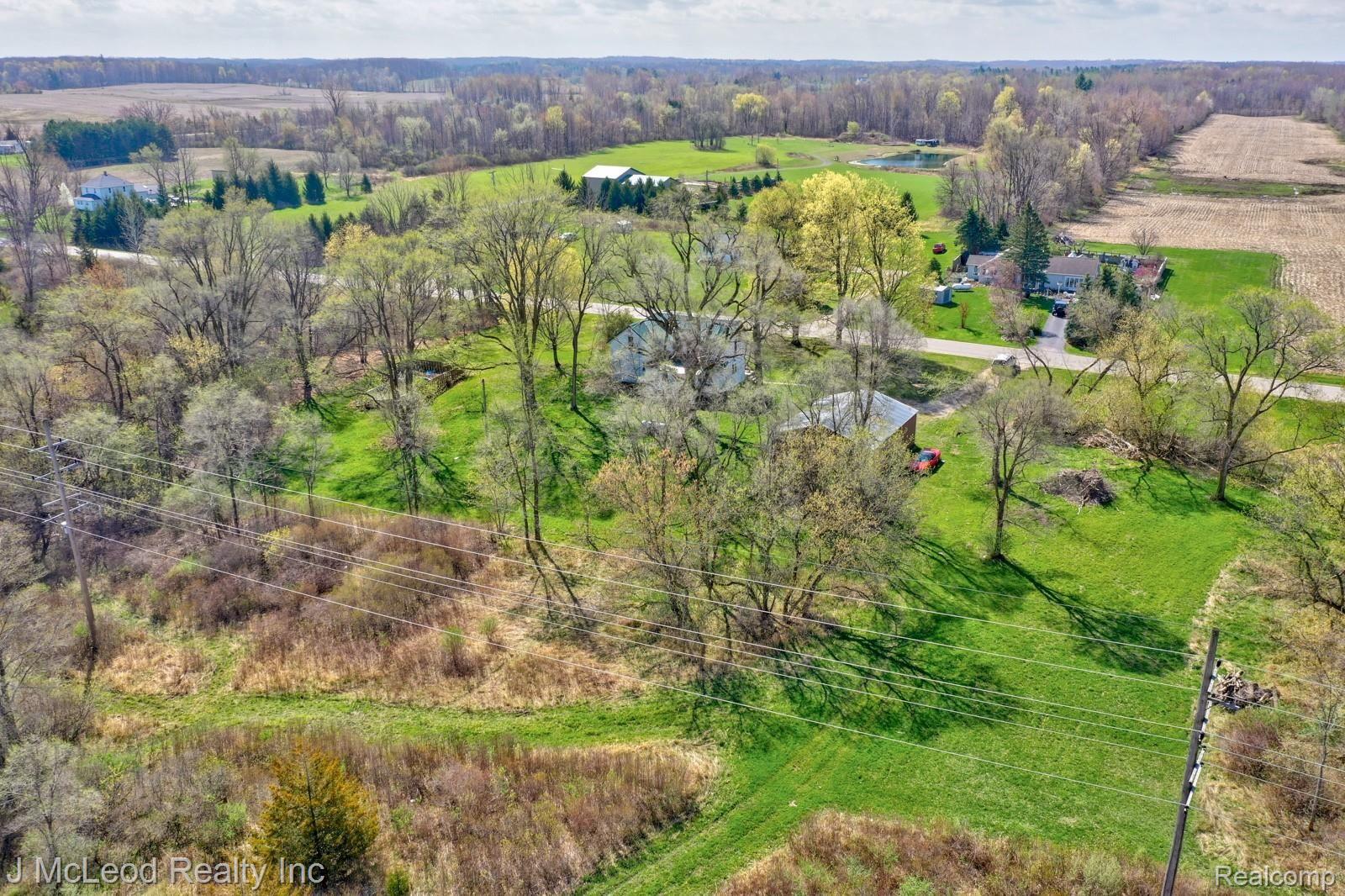 3624 Barnes Road Millington, MI 48746 - Photo 34 of 39 3624 W Barnes Millington -34.jpg
