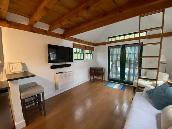 $1,825,000 | 15 Pt Judith Lane, Nantucket, MA 02554