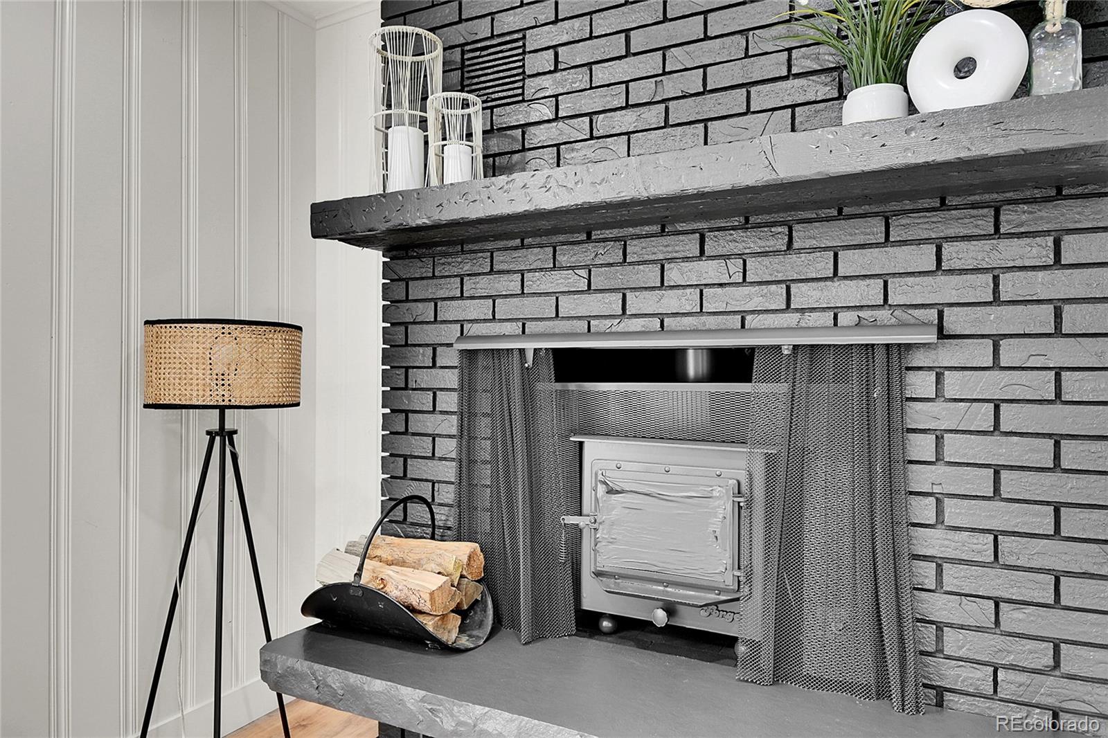 8919 South Hillview Road Morrison, CO 80465 - Photo 35 of 50 a living room with furniture