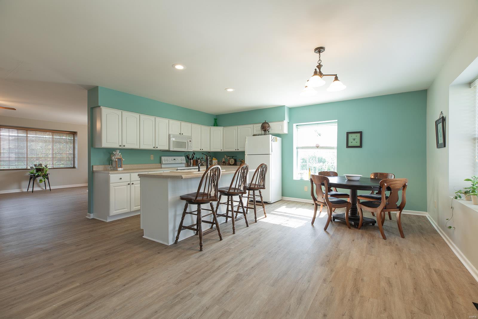 202 West Delmar Avenue, Unit B Godfrey, IL 62035 - Photo 16 of 36