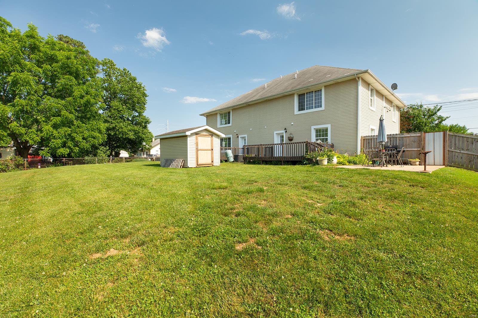 202 West Delmar Avenue, Unit B Godfrey, IL 62035 - Photo 6 of 36