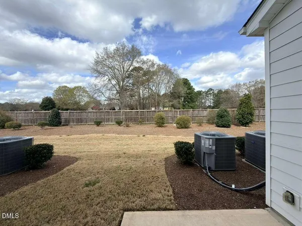 $1,795 | 926 Clearhaven Lane, Fuquay-Varina, NC 27526