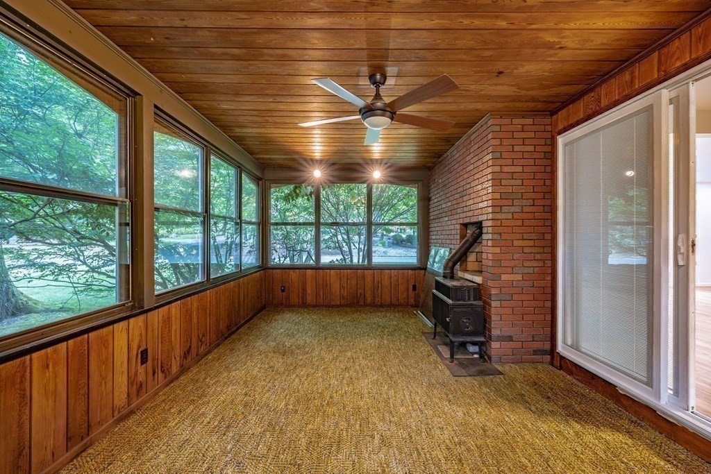 6 Longfellow Road Holyoke, MA 01040 - Photo 21 of 25