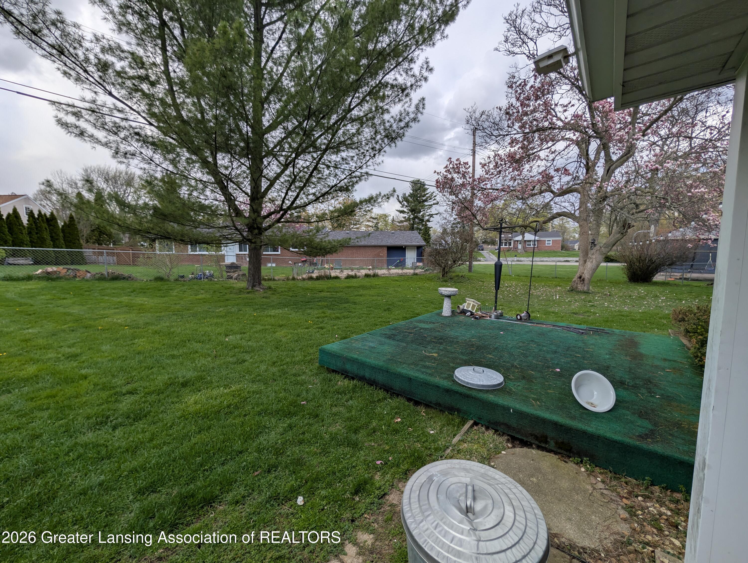 2112 Cumberland Road Lansing, MI 48906 - Photo 61 of 77 PXL_20260419_203643708.RAW-01