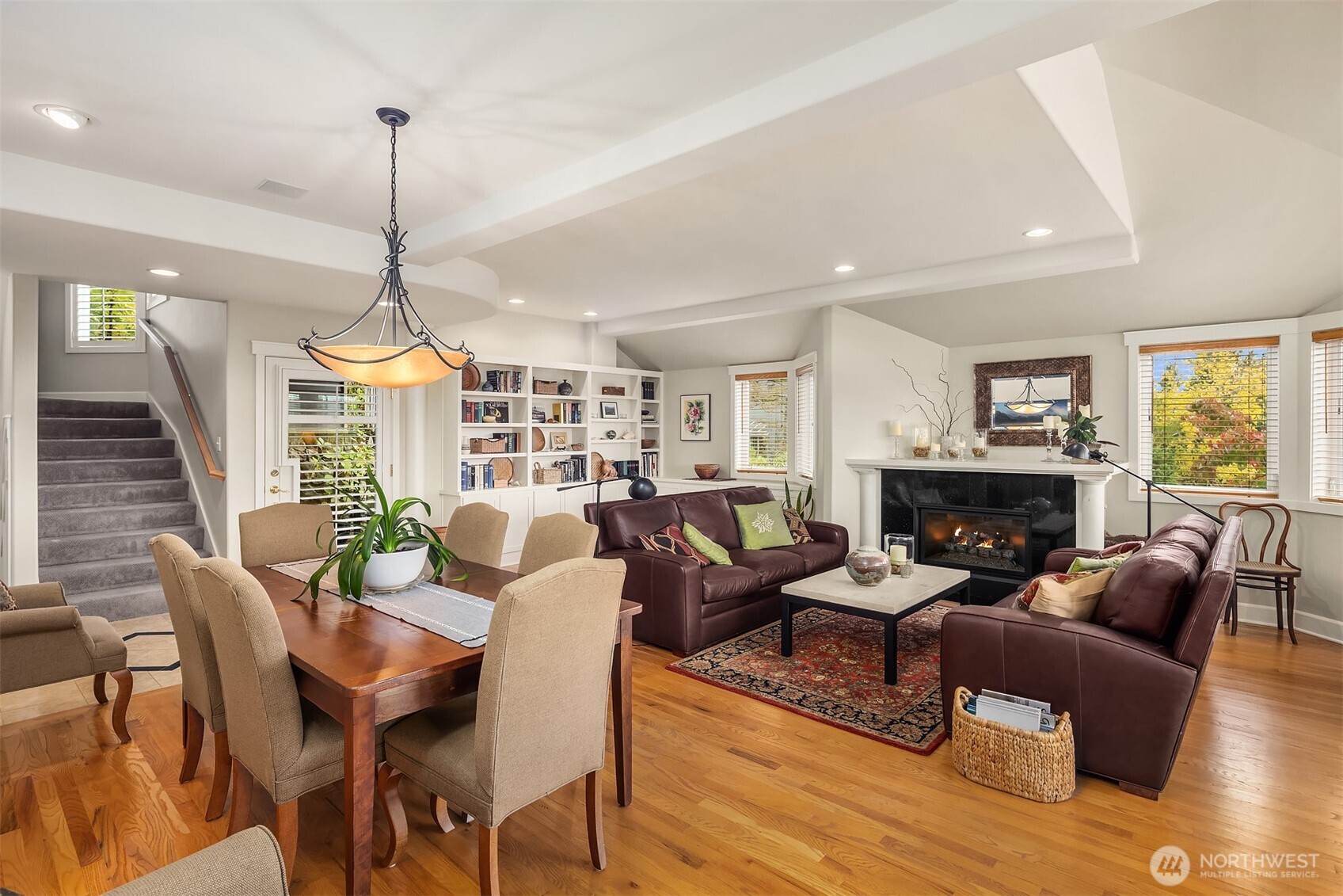 4411 Northeast 90th Street Seattle, WA 98115 - Photo 2 of 30