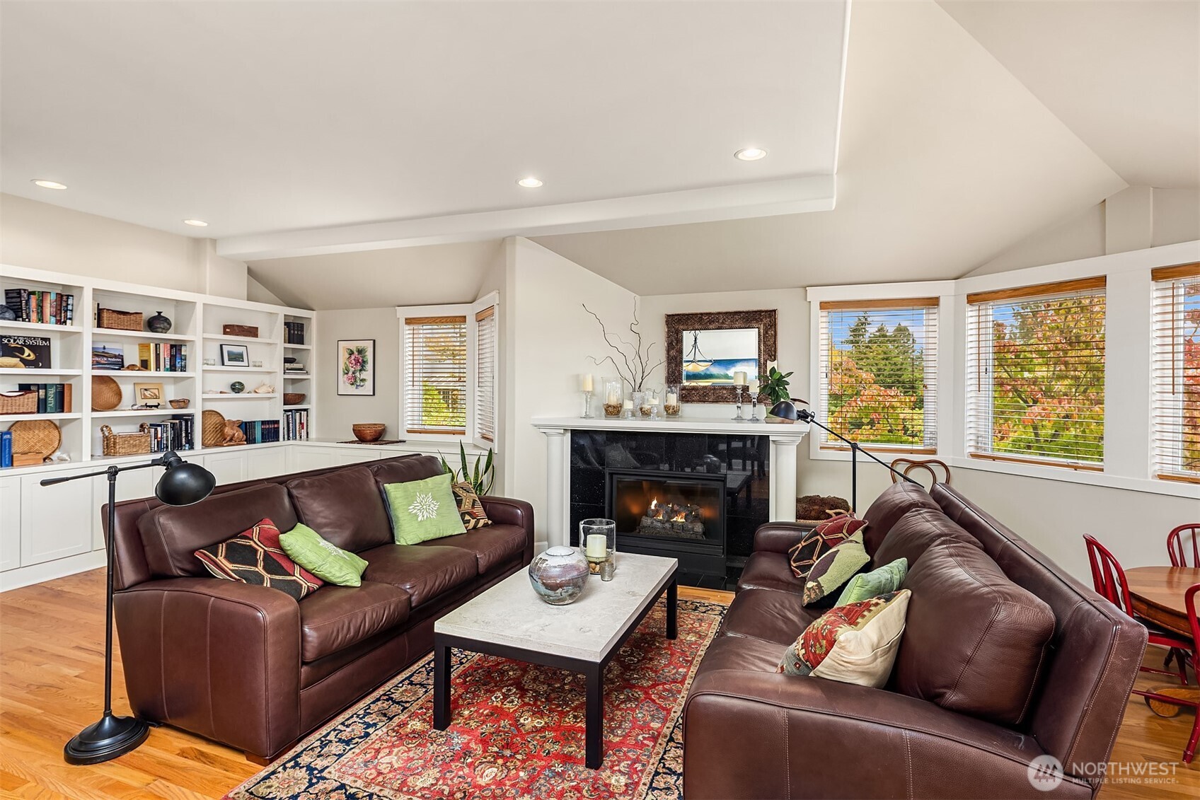 4411 Northeast 90th Street Seattle, WA 98115 - Photo 3 of 30