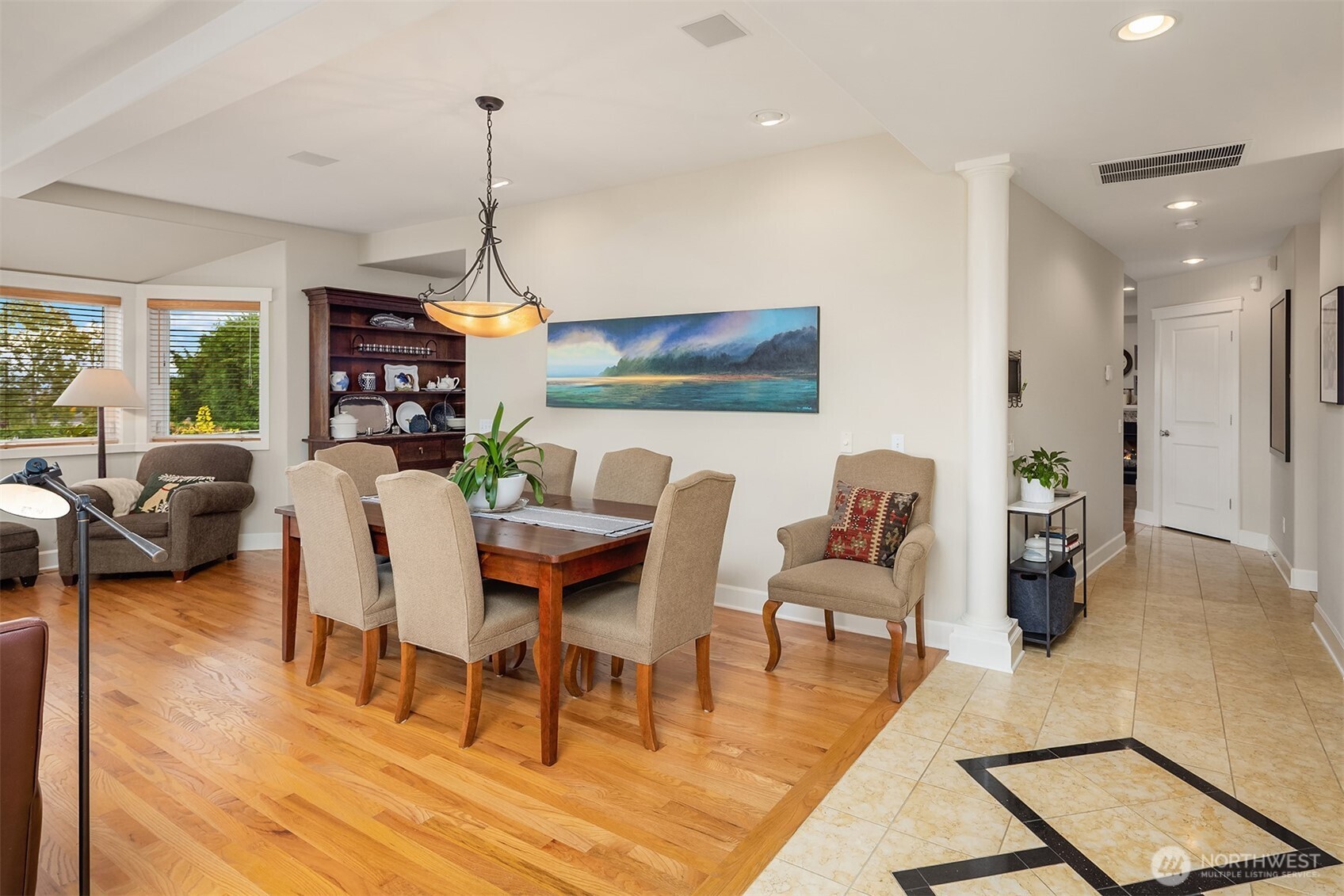 4411 Northeast 90th Street Seattle, WA 98115 - Photo 4 of 30