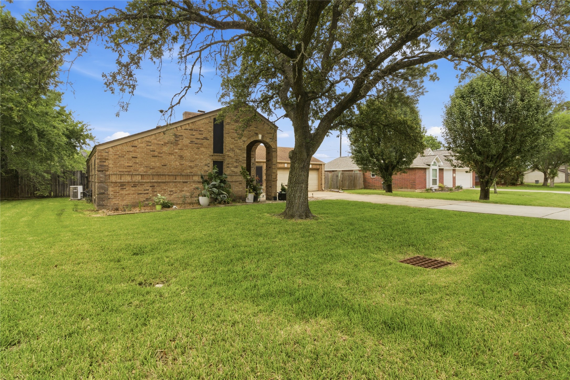 7310 Maple Lane Baytown, TX 77521 - Photo 27 of 28