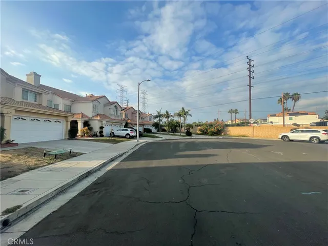 $4,750 | 7547 Bellingham Avenue, North Hollywood, CA 91605