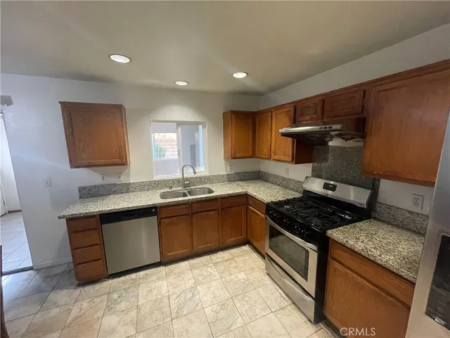 $4,750 | 7547 Bellingham Avenue, North Hollywood, CA 91605