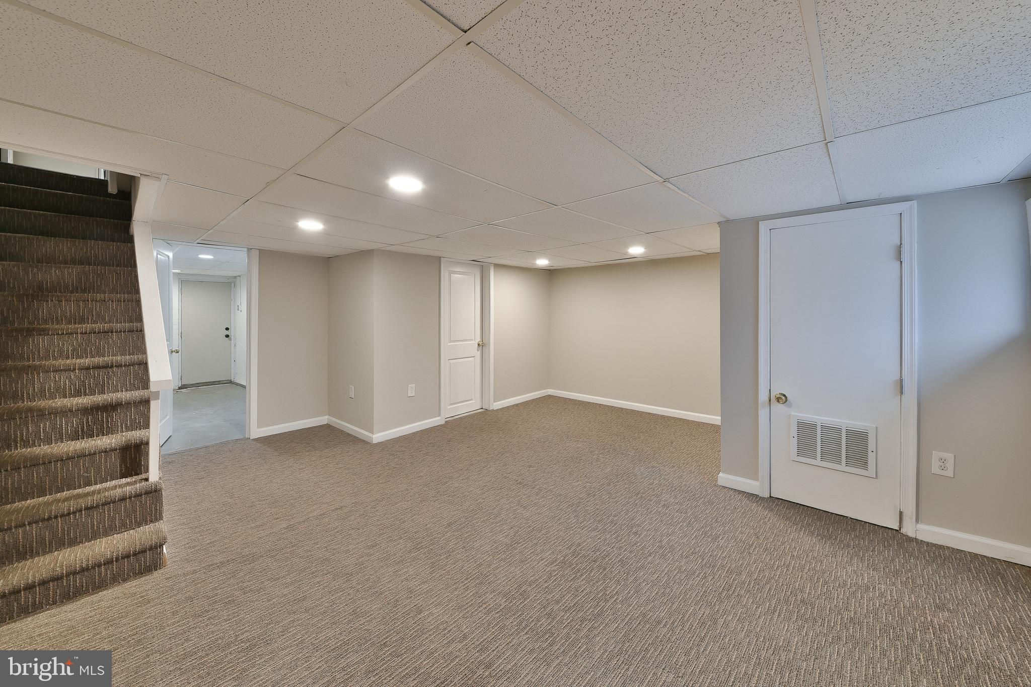 7537 Woolston Avenue Philadelphia, PA 19150 - Photo 19 of 27