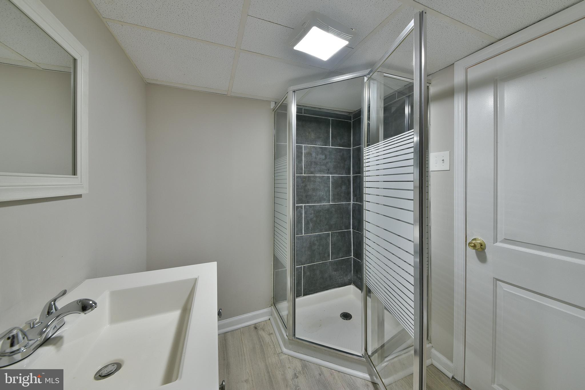 7537 Woolston Avenue Philadelphia, PA 19150 - Photo 23 of 27