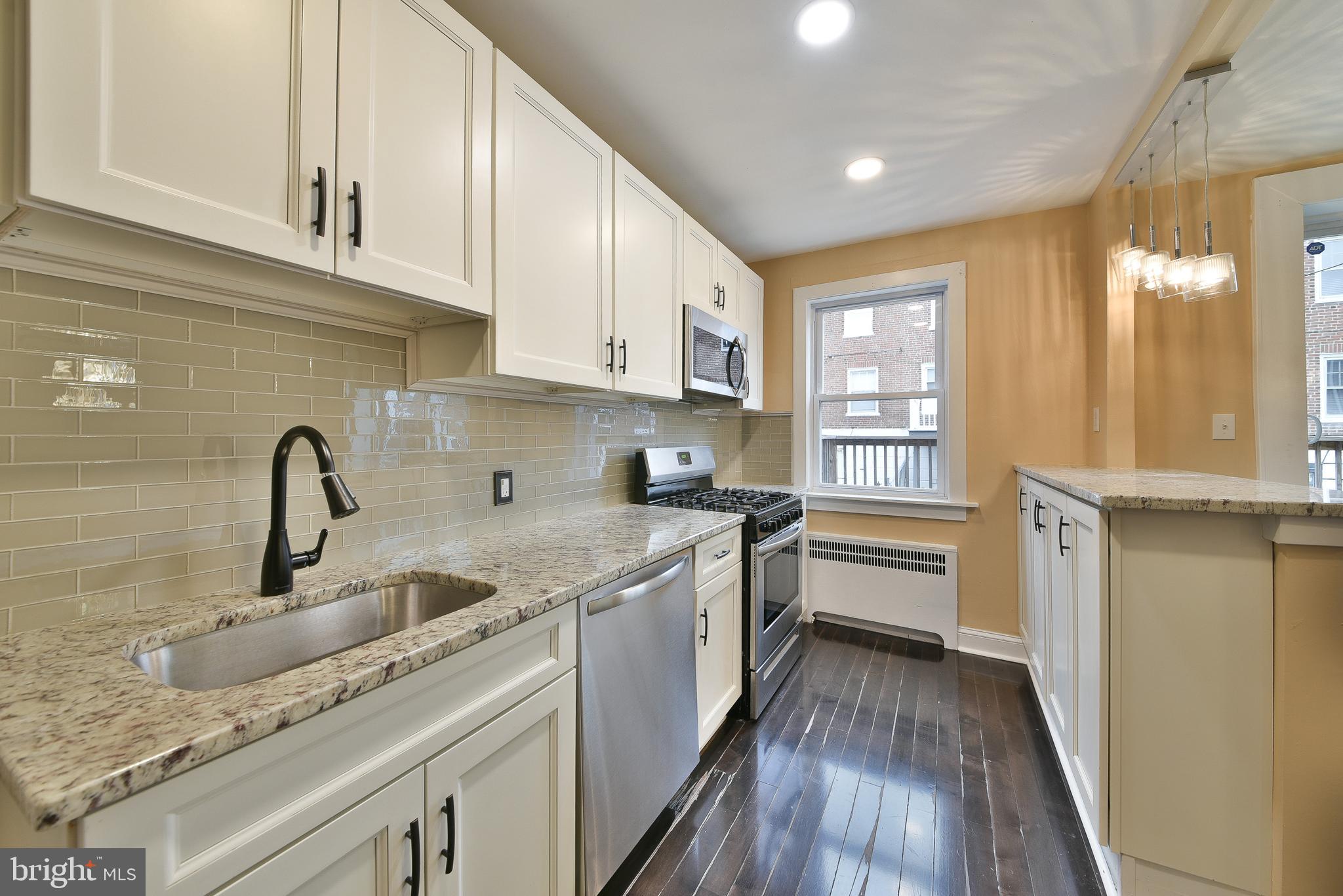 7537 Woolston Avenue Philadelphia, PA 19150 - Photo 9 of 27