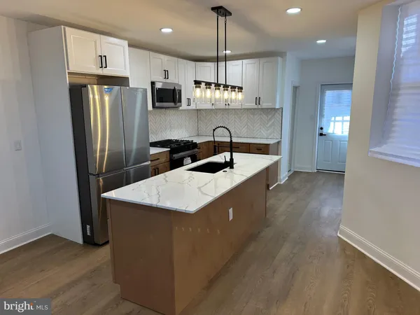 $289,999 | 5632 Larchwood Avenue, Philadelphia, PA 19143