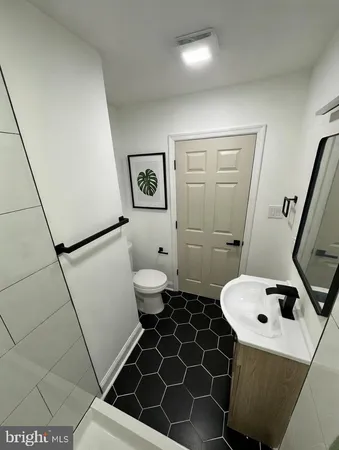 $289,999 | 5632 Larchwood Avenue, Philadelphia, PA 19143