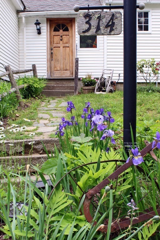 314 Warwick Road Northfield, MA 01360 - Photo 3 of 40 Gallery Image 3