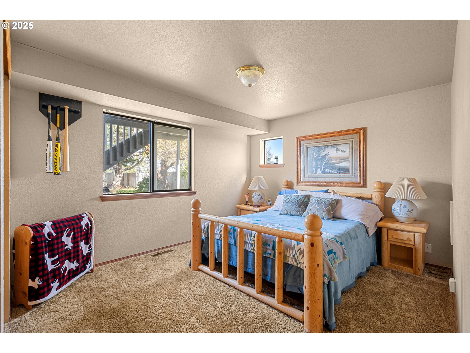 33551 East Progress Road Hermiston, OR 97838 - Photo 16 of 35 a bedroom with furniture and window