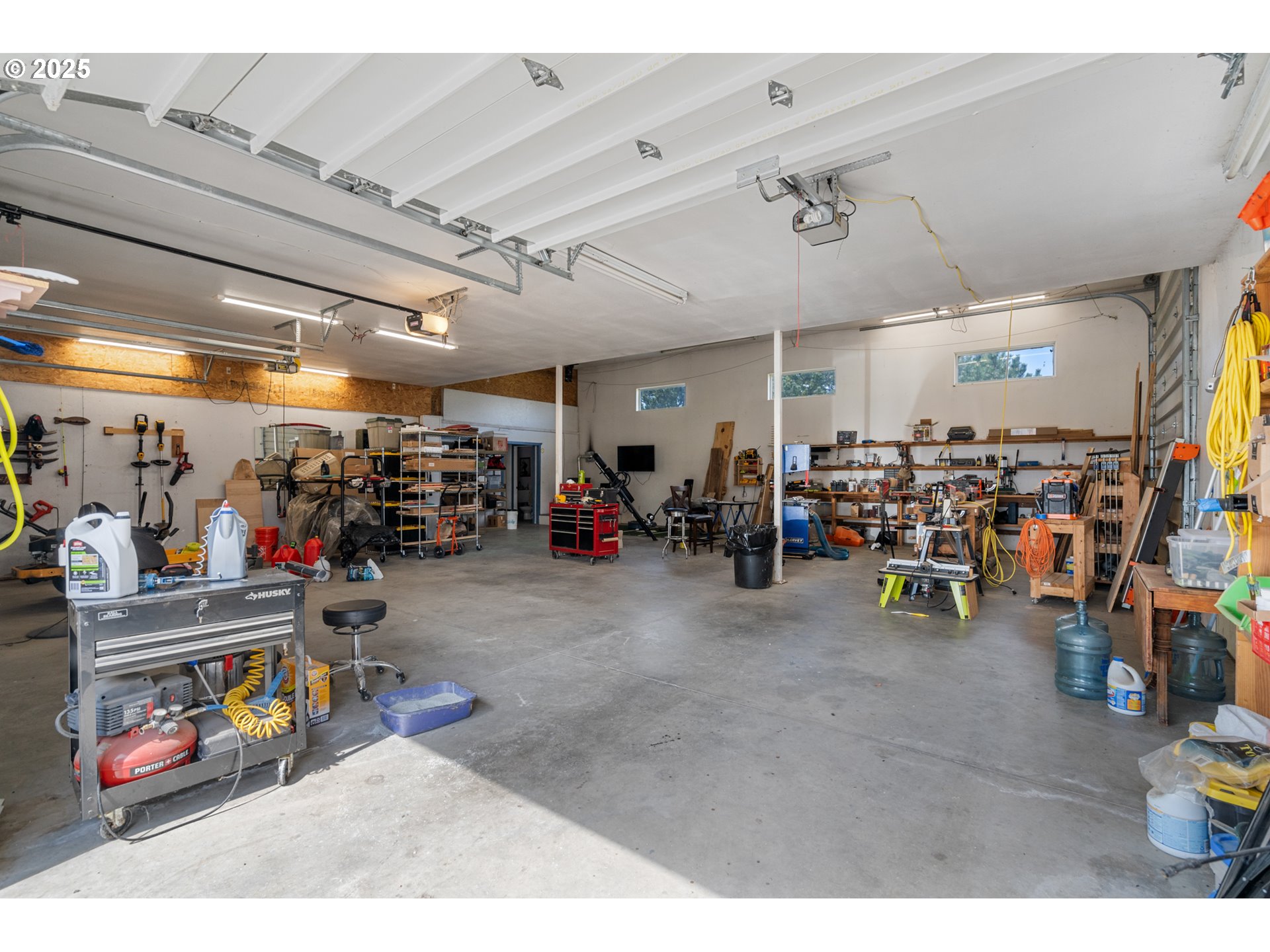 33551 East Progress Road Hermiston, OR 97838 - Photo 32 of 35 a view of a room with gym equipment