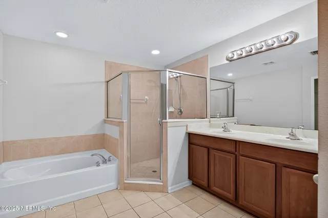 $1,875 | 3880 Buckthorne Drive, Unit C, Orange Park, FL 32065