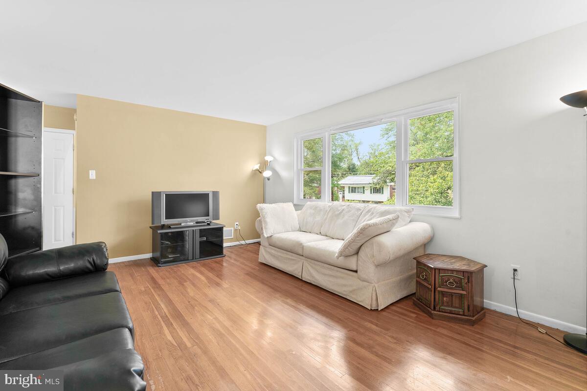 3930 Wendy Lane Silver Spring, MD 20906 - Photo 9 of 35 Gallery Image 9