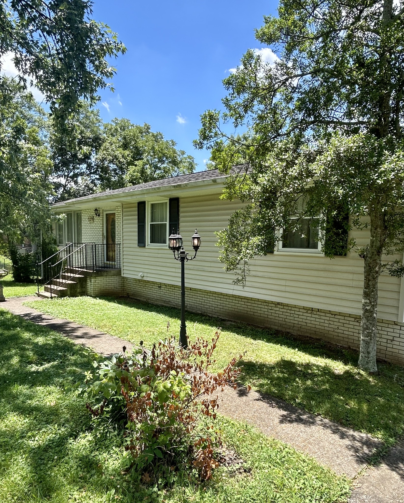229 South Valley Road Hendersonville, TN 37075 - Photo 3 of 28