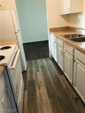 $925 | 3616 Kolendo Court, Unit C, Las Vegas, NV 89103