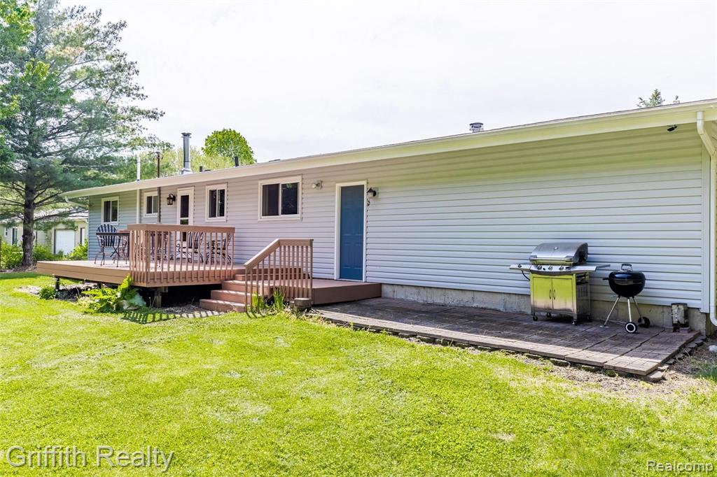 5395 Faussett Road Howell, MI 48855 - Photo 8 of 48