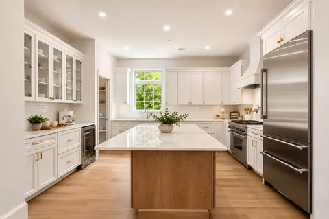 $1,699,000 | 64 Pleasant Street, Unit A, Marblehead, MA 01945