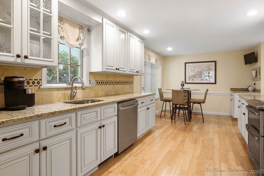 5 Fox Run, Unit 5 Middleton, MA 01949 - Photo 5 of 37 Gallery Image 5