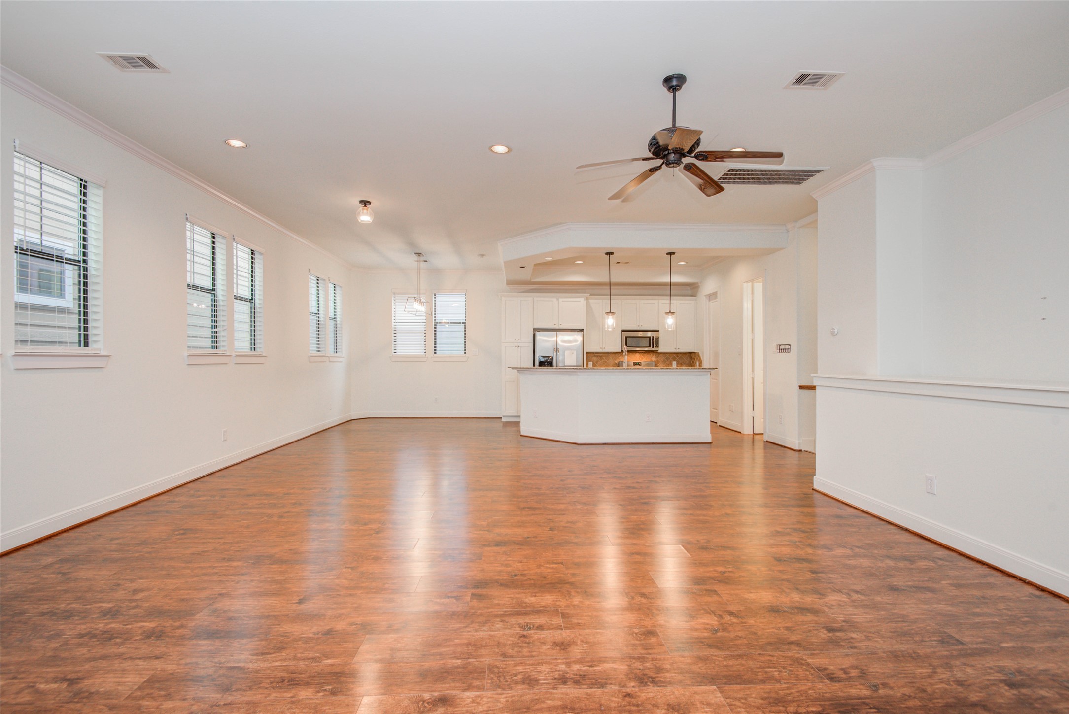 2414 Charleston Street, Unit B Houston, TX 77021 - Photo 22 of 37 Gallery Image 22