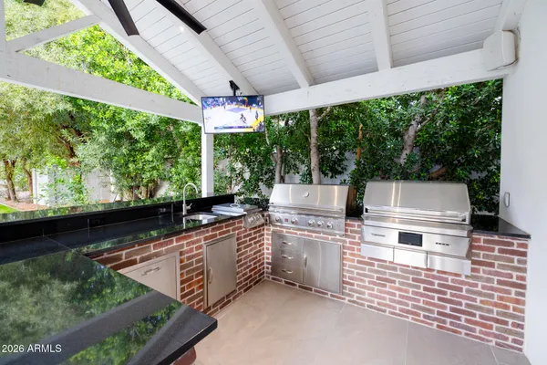 $2,750,000 | 3216 East Weldon Avenue, Phoenix, AZ 85018