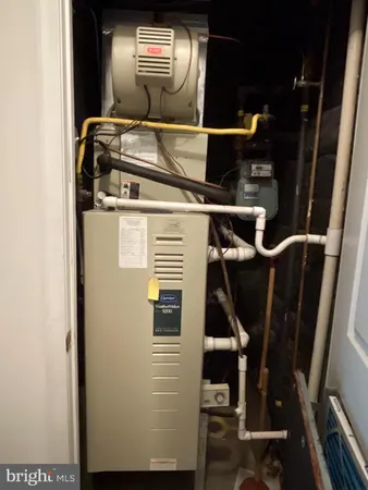 a view of a building entrance