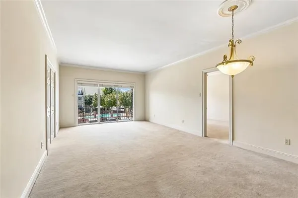 $510,000 | 801 Rue Dauphine, Unit 201, Metairie, LA 70005