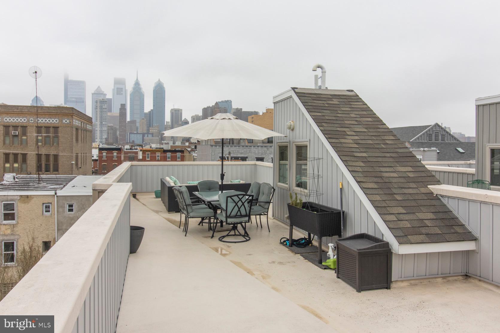 1623 Carpenter Street, Unit 2 Philadelphia, PA 19146 - Photo 5 of 10