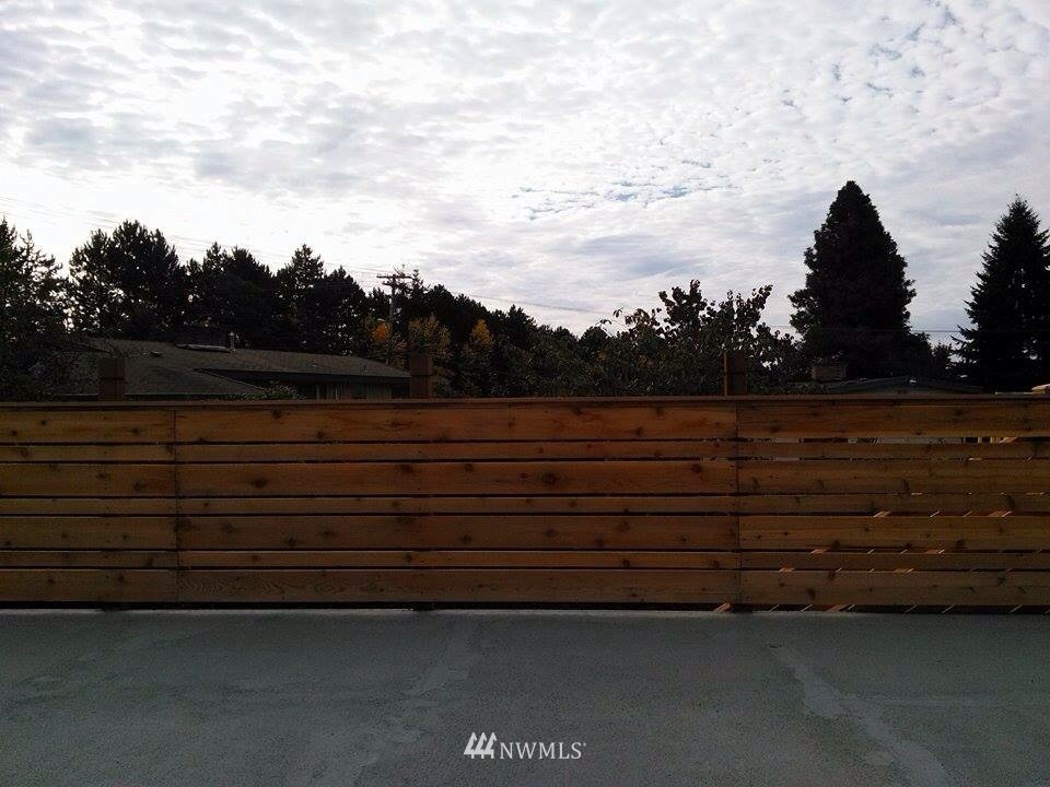 3013 Northeast 8th Street Renton, WA 98056 - Photo 23 of 24