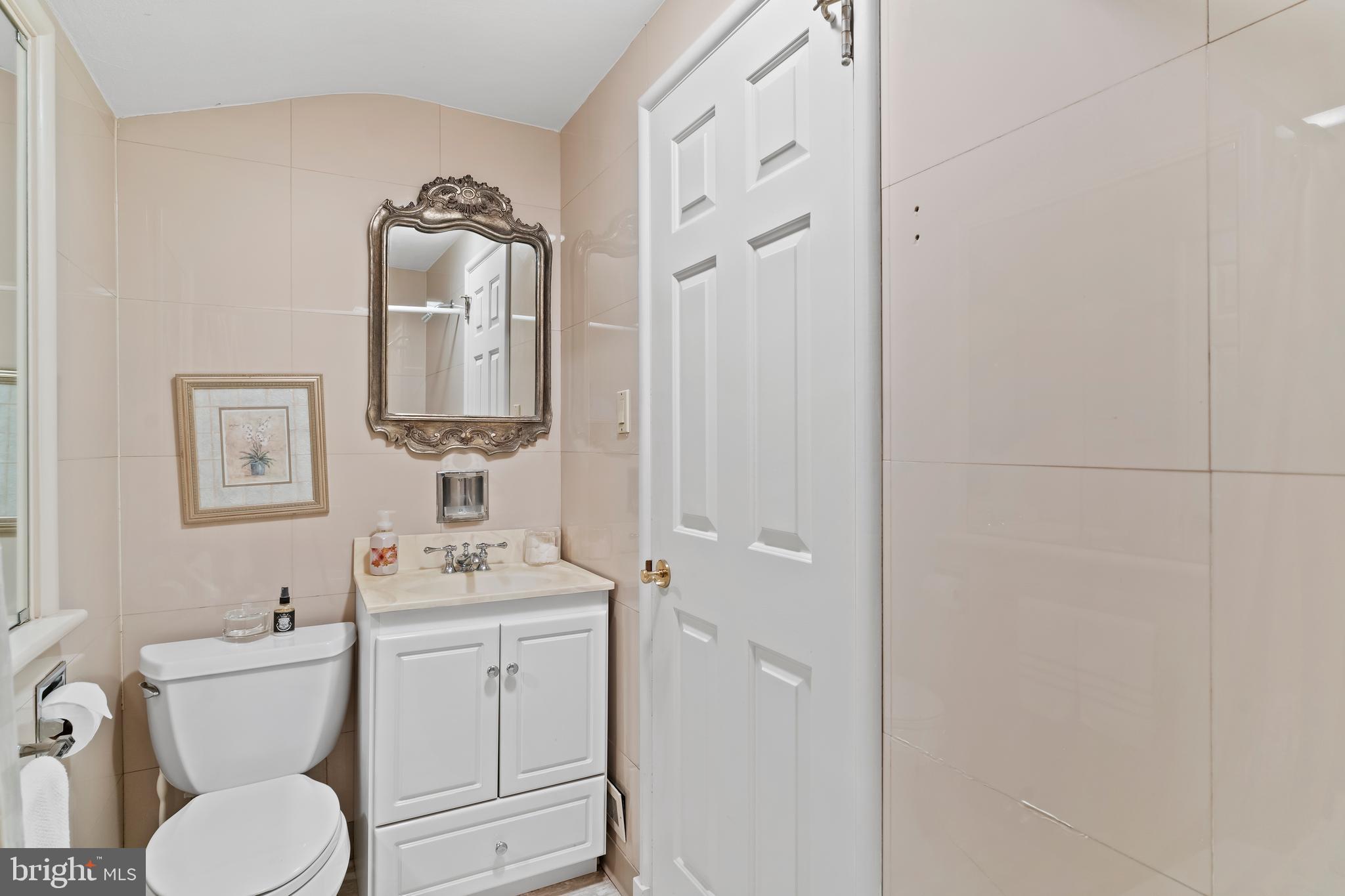 527 Devon Road Camp Hill, PA 17011 - Photo 39 of 53 Gallery Image 39
