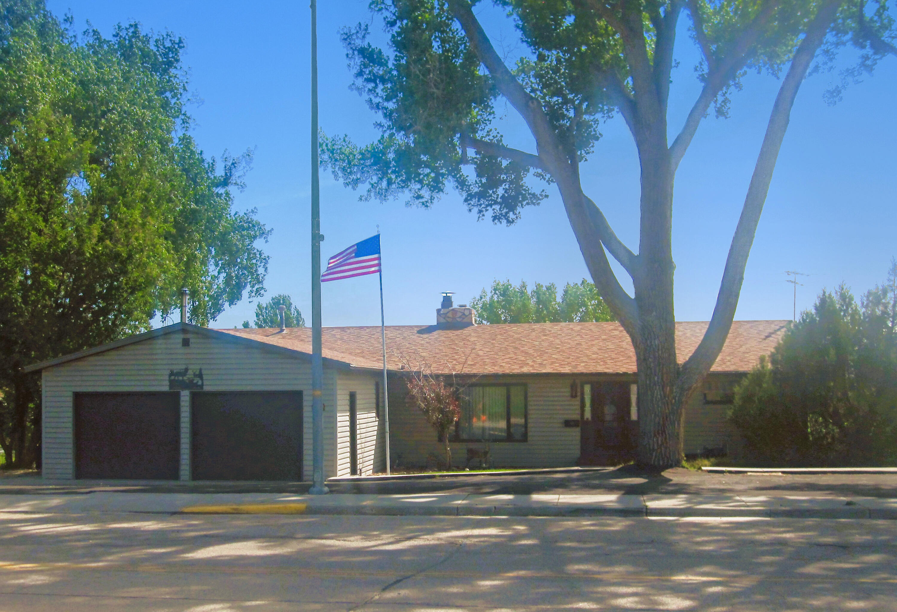 555 South Main Street Buffalo, WY 82834 - Photo 2 of 44 1 Primary