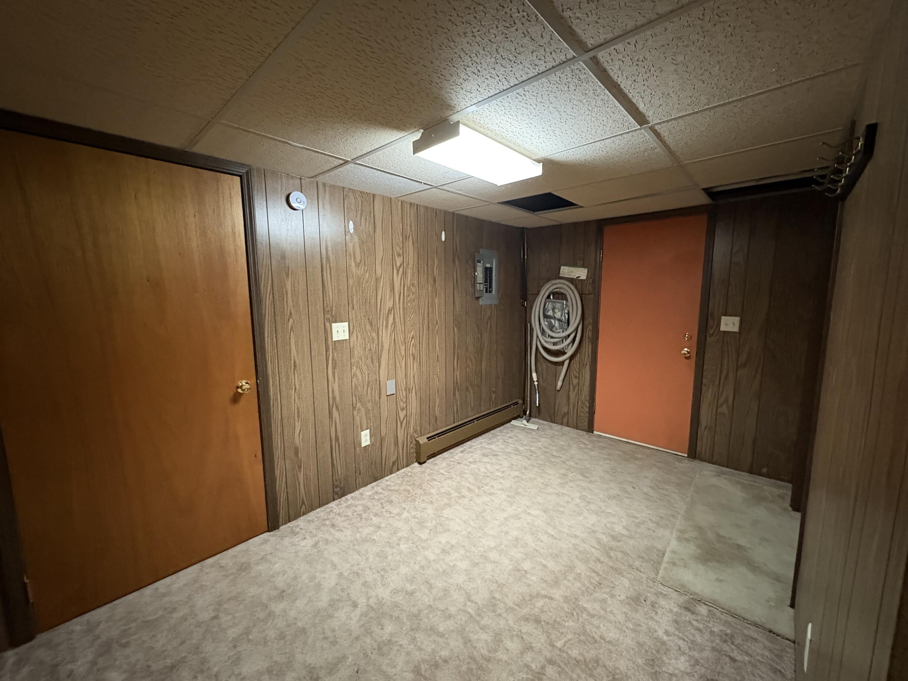 555 South Main Street Buffalo, WY 82834 - Photo 23 of 44 16 Lower Level Entrance