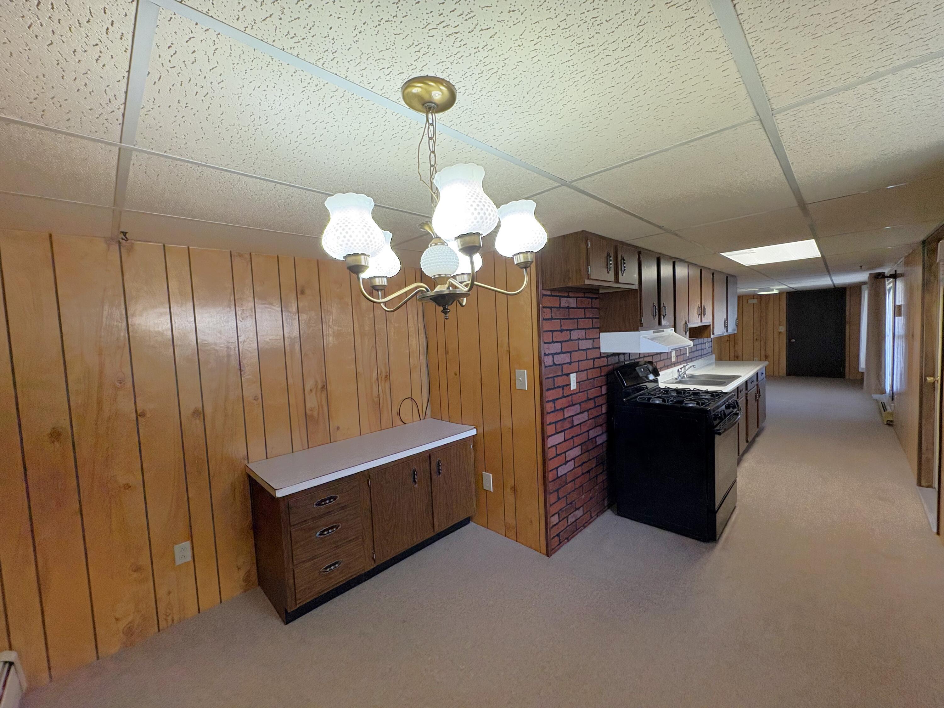 555 South Main Street Buffalo, WY 82834 - Photo 27 of 44 20 Lower Level Dining Room