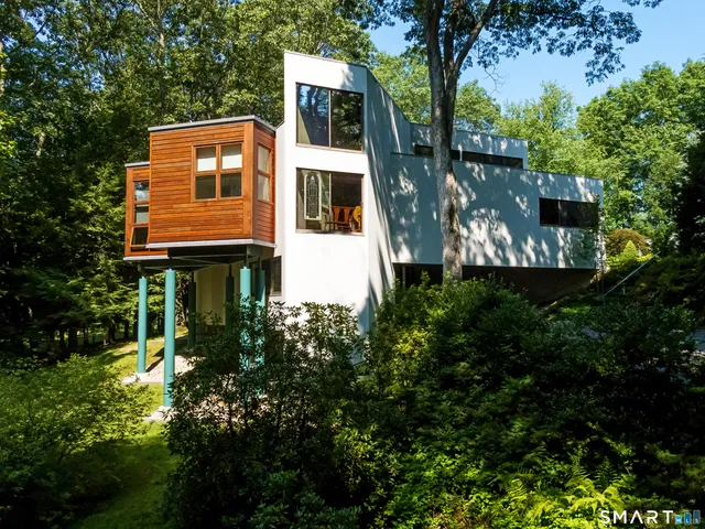 $1,649,000 | 14 Codfish Lane, Weston, CT 06883