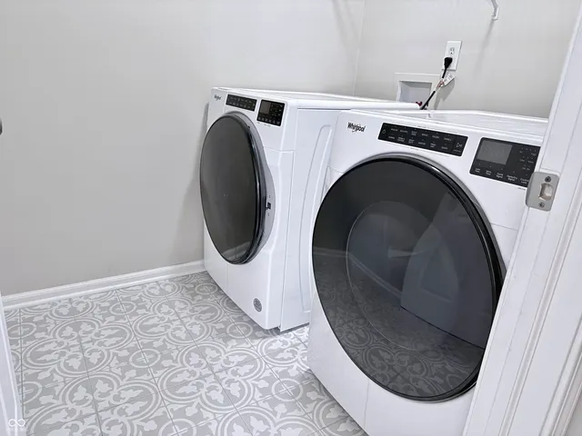 $2,475 | 12381 East 131st Street, Fishers, IN 46037