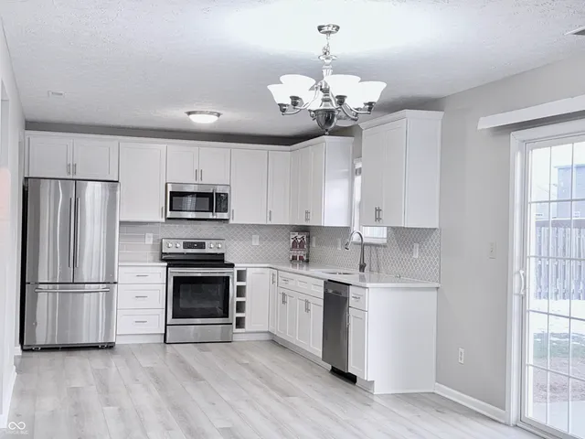 $2,475 | 12381 East 131st Street, Fishers, IN 46037