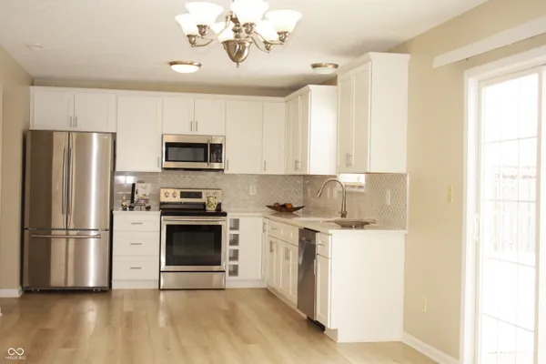 $2,455 | 12381 East 131st Street, Fishers, IN 46037