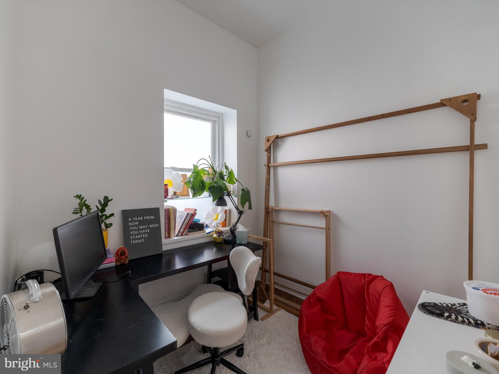 1108 Locust Street Philadelphia, PA 19107 - Photo 9 of 33 a living room with furniture