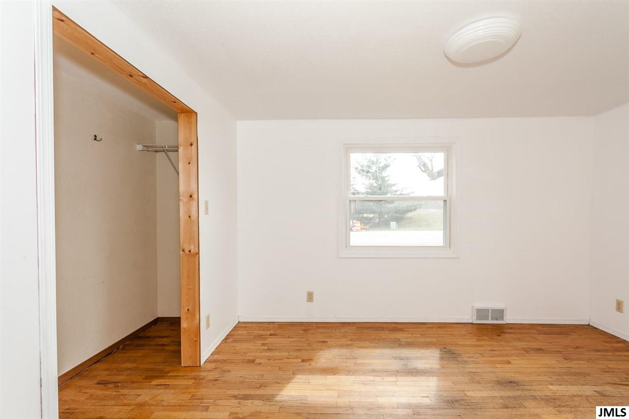 5562 Brooklyn Road Jackson, MI 49201 - Photo 11 of 24 Photo 16