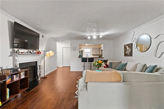 $209,900 | 113 Brittany Court, Duluth, GA 30096