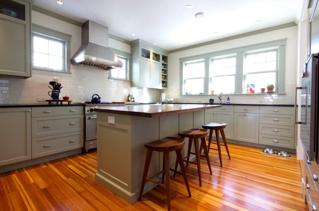 77 Highland Road Somerville, MA 02144 - Photo 5 of 25