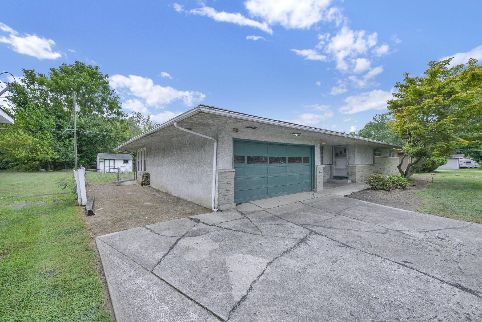3499 South Hamilton Road Columbus, OH 43232 - Photo 3 of 52 3-web-or-mls-3499-s-hamilton-rd