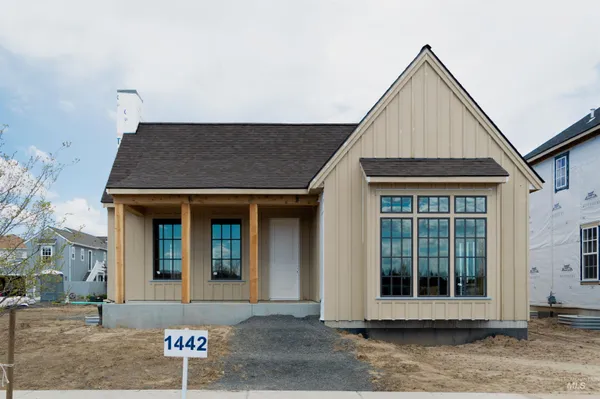 $819,000 | 1442 Woodbury Drive, Unit 'SURREY', Moscow, ID 83843